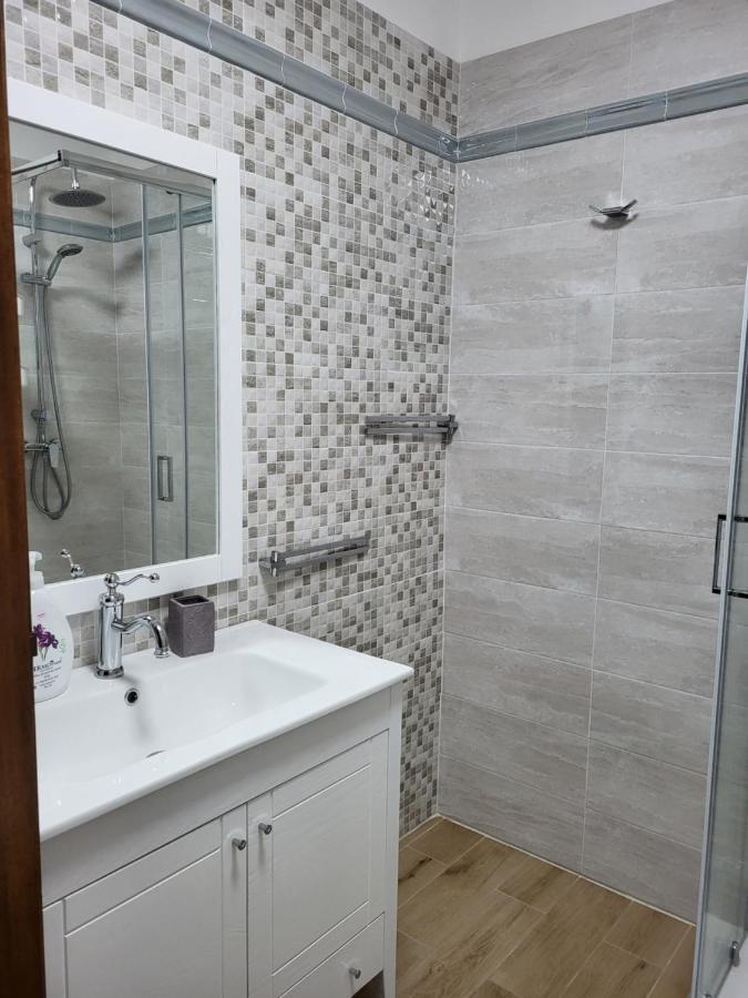 Casa Delle Azalee Villa กราเวลโลนาโตเช ภายนอก รูปภาพ